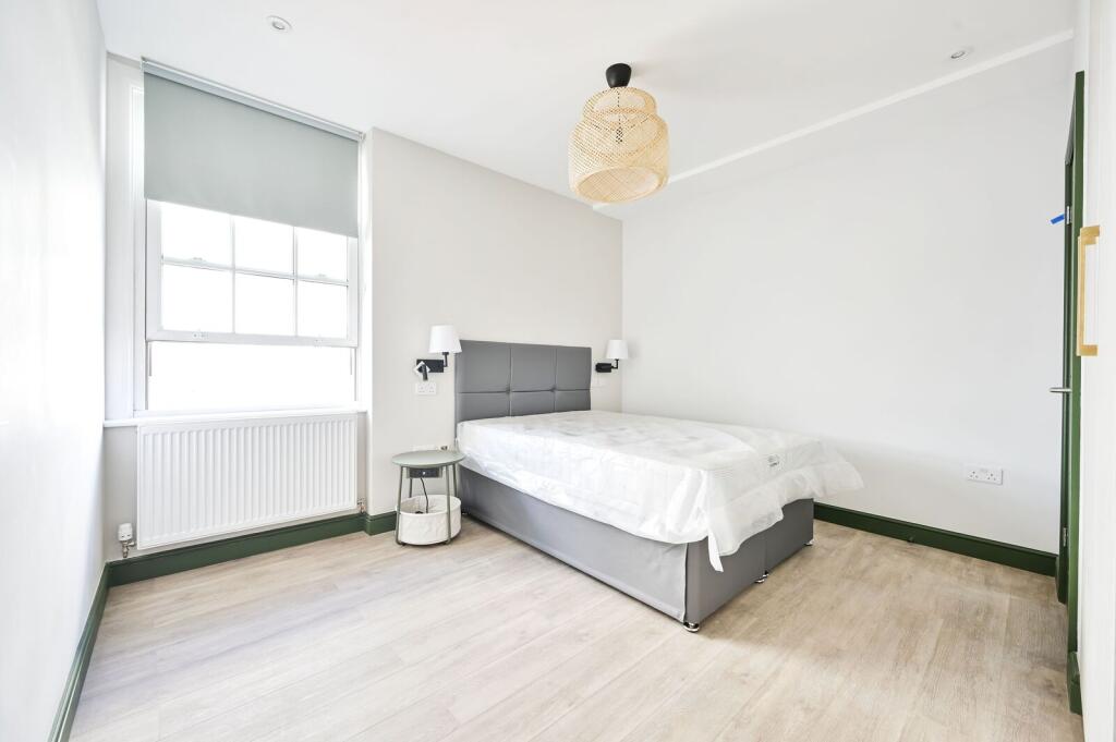 4 bed Annexe for rent in Clapham. From Foxtons - Battersea