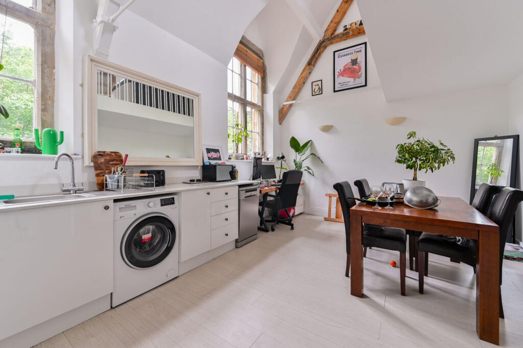 1 bed 1st Floor Flat for rent in Wandsworth. From Foxtons - Battersea 1 bed 1st Floor Flat for rent in Wandsworth. From Foxtons - Battersea