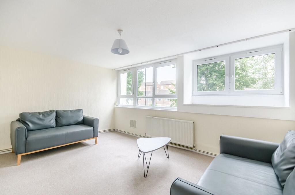 3 bed 1st Floor Flat for rent in Battersea. From Foxtons - Battersea