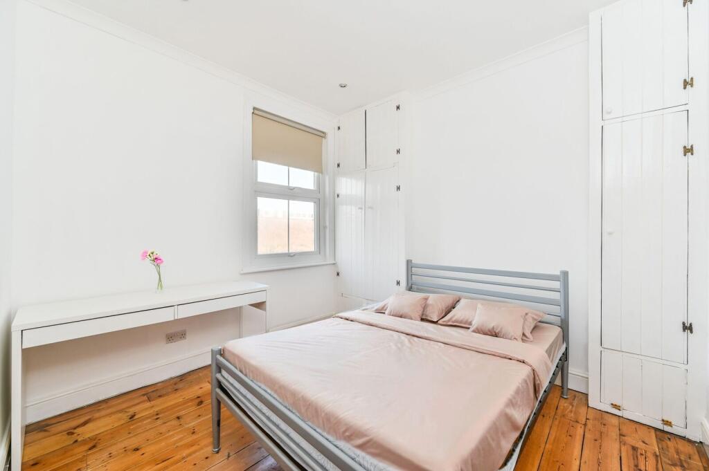 2 bed Detached for rent in Battersea. From Foxtons - Battersea 2 bed Detached for rent in Battersea. From Foxtons - Battersea