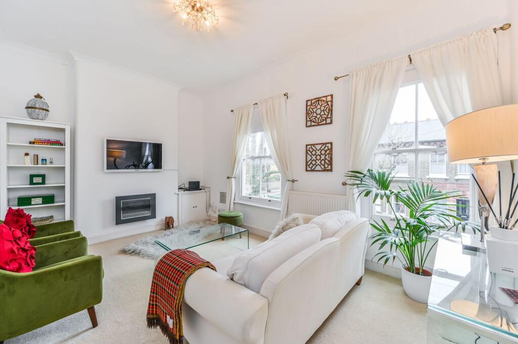 1 bed Annexe for rent in London. From Foxtons - Battersea