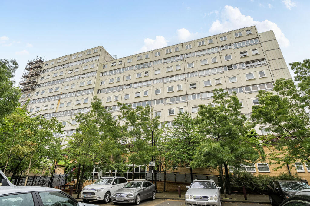3 bed 1st Floor Flat for rent in Battersea. From Foxtons - Battersea 3 bed 1st Floor Flat for rent in Battersea. From Foxtons - Battersea