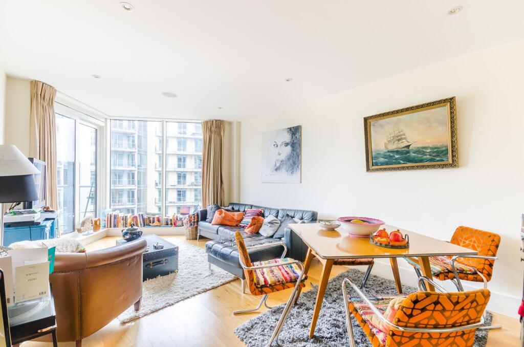 2 bed 1st Floor Flat for rent in Wandsworth. From Foxtons - Battersea