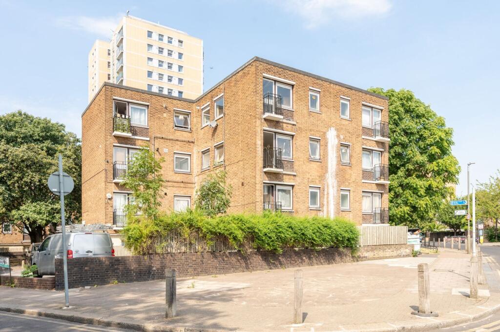 4 bed Studio for rent in London. From Foxtons - Battersea