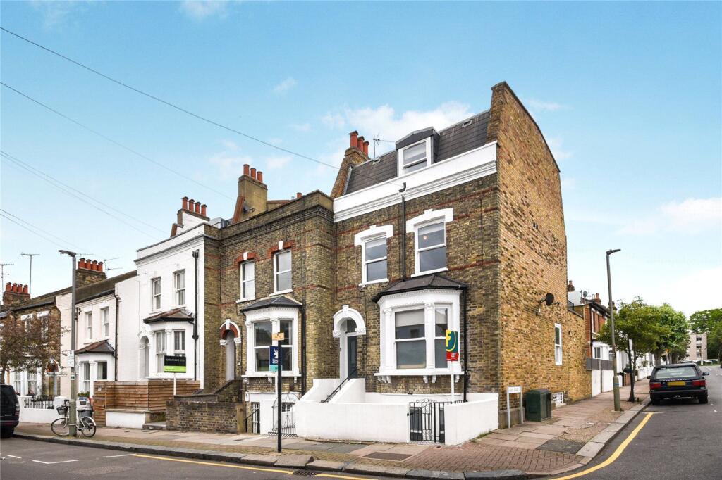 4 bed Studio for rent in Battersea. From Foxtons - Battersea