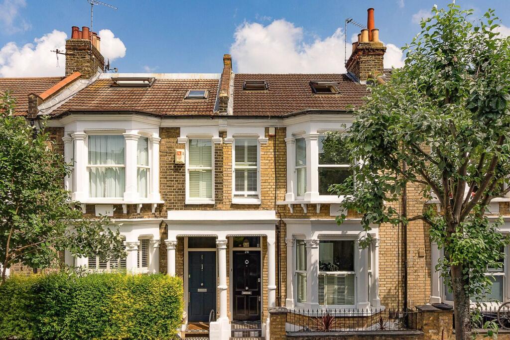 4 bed Detached for rent in London. From Foxtons - Battersea