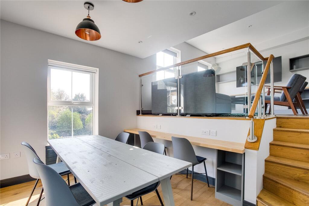 4 bed Studio for rent in Battersea. From Foxtons - Battersea