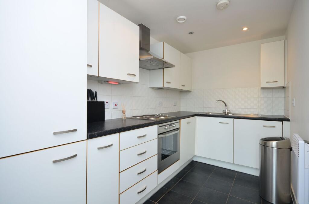 1 bed 1st Floor Flat for rent in Wandsworth. From Foxtons - Battersea