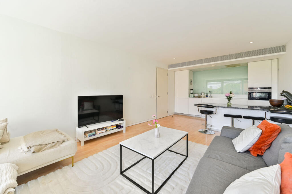 1 bed 1st Floor Flat for rent in London. From Foxtons - Battersea 1 bed 1st Floor Flat for rent in London. From Foxtons - Battersea
