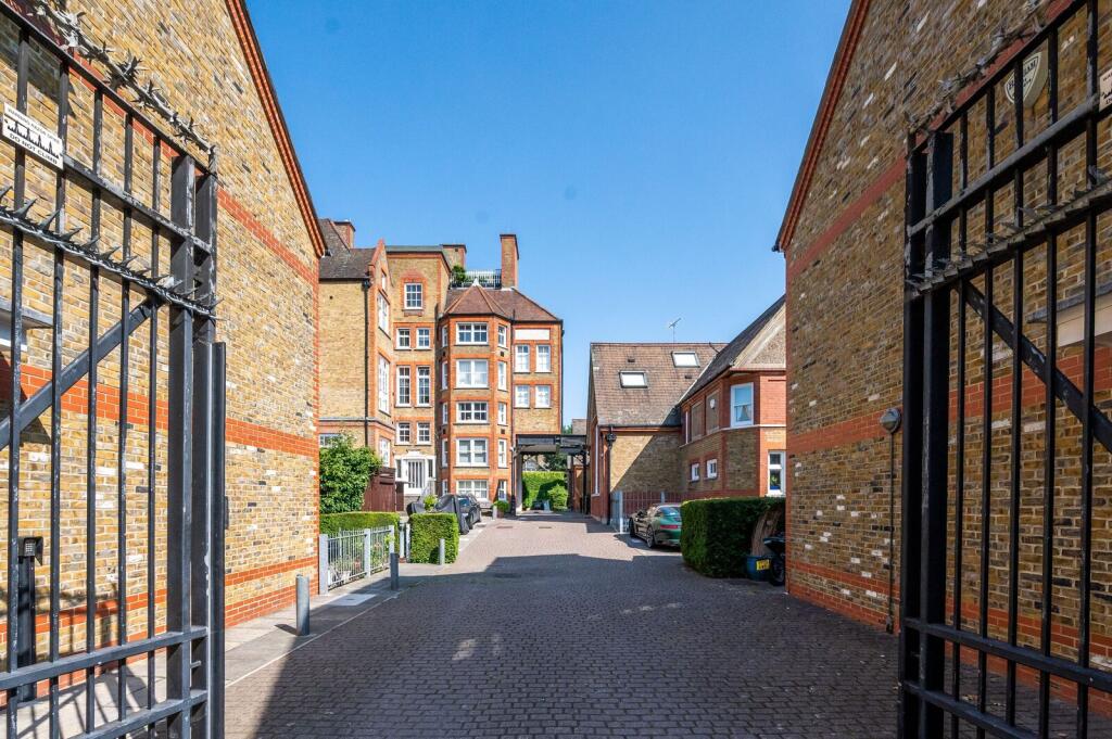 1 bed 1st Floor Flat for rent in London. From Foxtons - Battersea