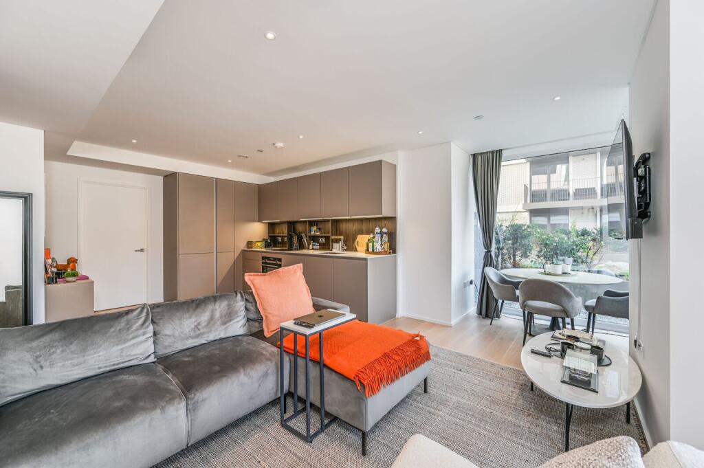 2 bed 1st Floor Flat for rent in Battersea. From Foxtons - Battersea 2 bed 1st Floor Flat for rent in Battersea. From Foxtons - Battersea