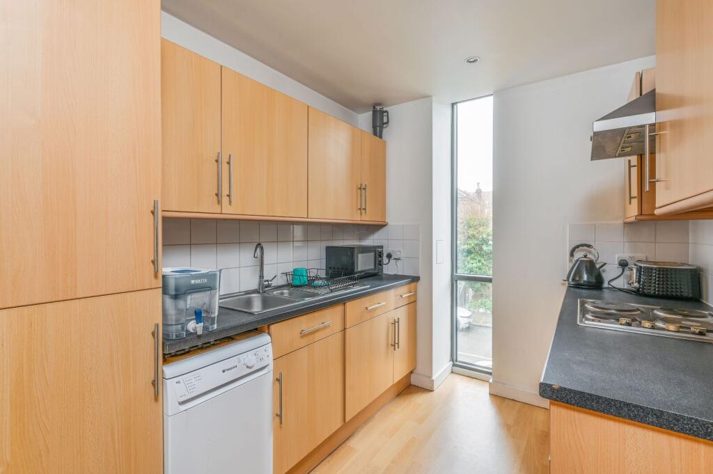 2 bed 1st Floor Flat for rent in London. From Foxtons - Battersea 2 bed 1st Floor Flat for rent in London. From Foxtons - Battersea
