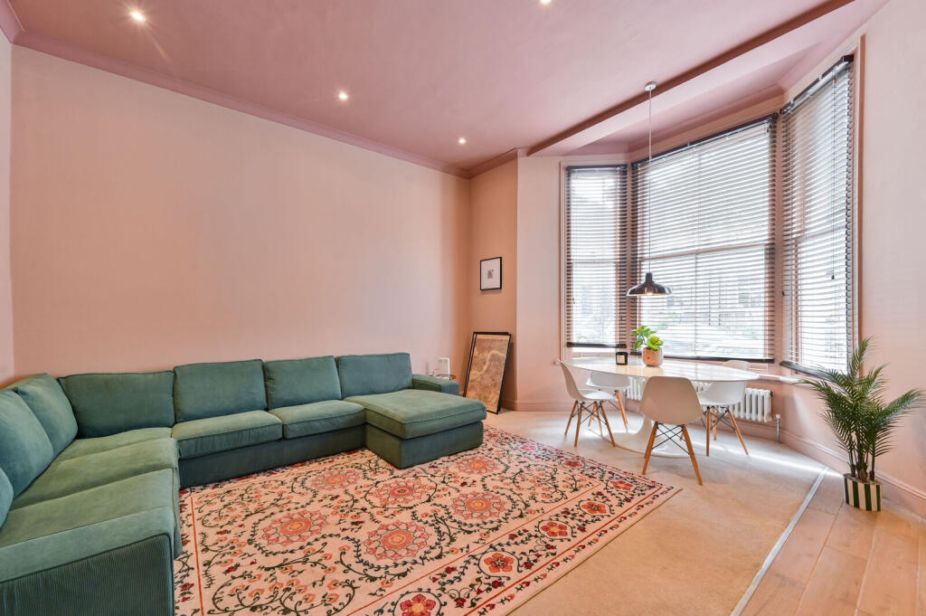 2 bed 1st Floor Flat for rent in London. From Foxtons - Battersea 2 bed 1st Floor Flat for rent in London. From Foxtons - Battersea