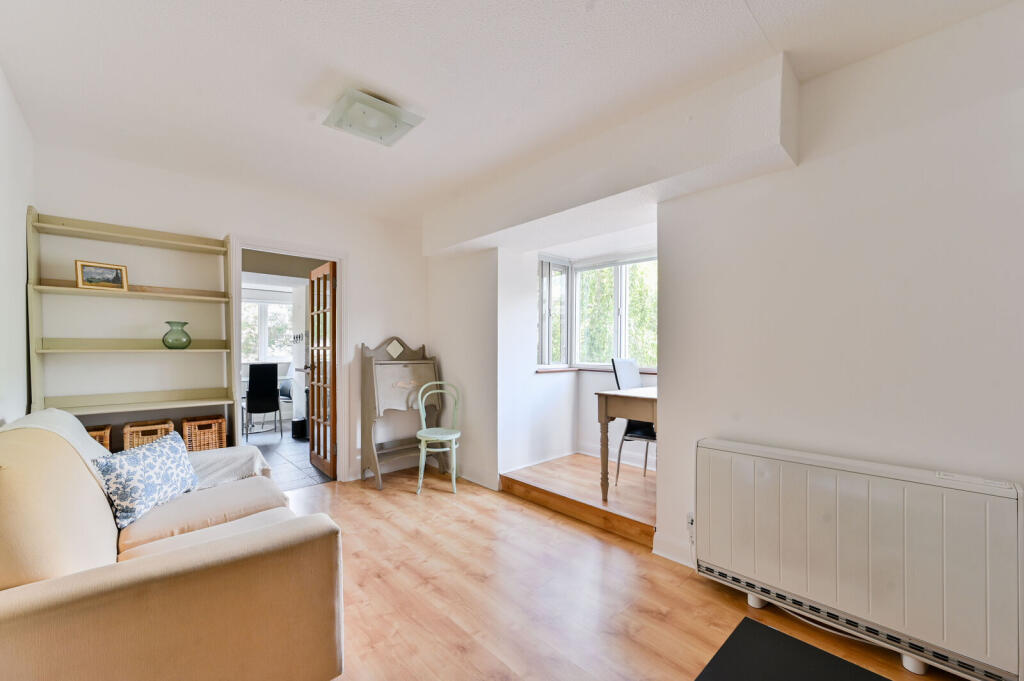 1 bed 1st Floor Flat for rent in London. From Foxtons - Battersea 1 bed 1st Floor Flat for rent in London. From Foxtons - Battersea