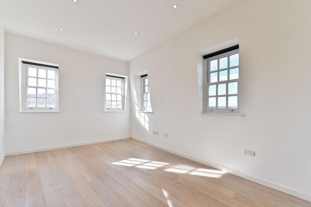 3 bed 1st Floor Flat for rent in London. From Foxtons - Battersea 3 bed 1st Floor Flat for rent in London. From Foxtons - Battersea