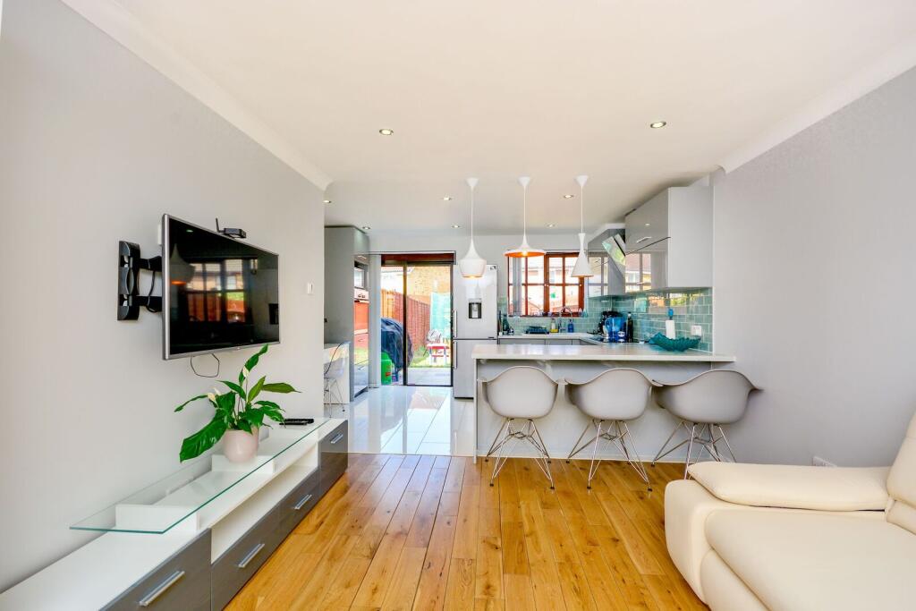 2 bed Detached for rent in London. From Foxtons - Blackheath 2 bed Detached for rent in London. From Foxtons - Blackheath