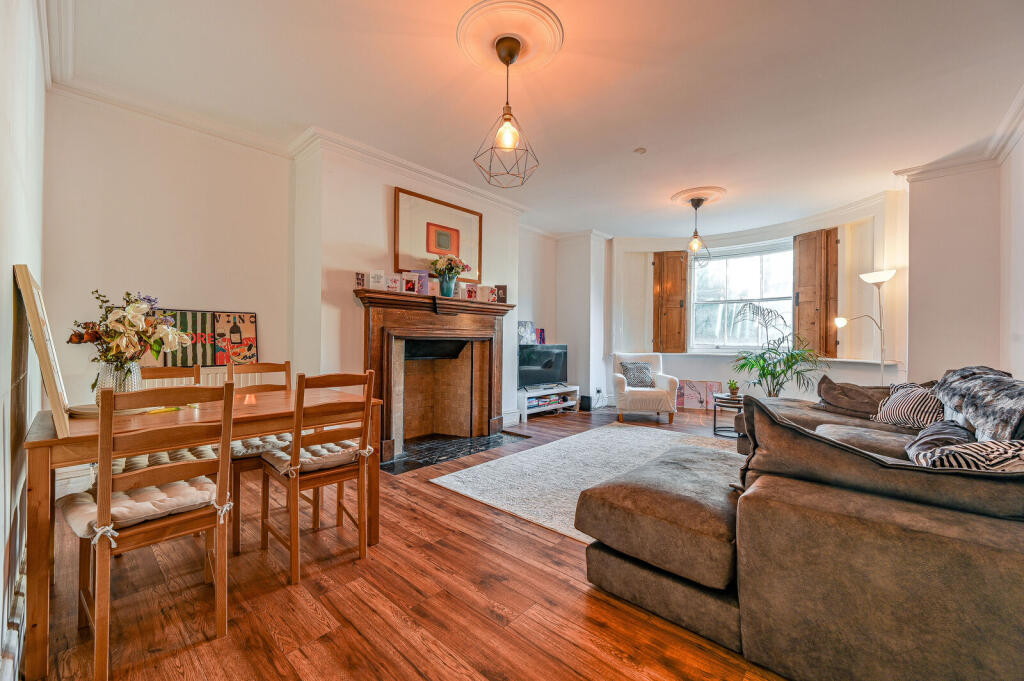 2 bed 1st Floor Flat for rent in London. From Foxtons - Blackheath 2 bed 1st Floor Flat for rent in London. From Foxtons - Blackheath