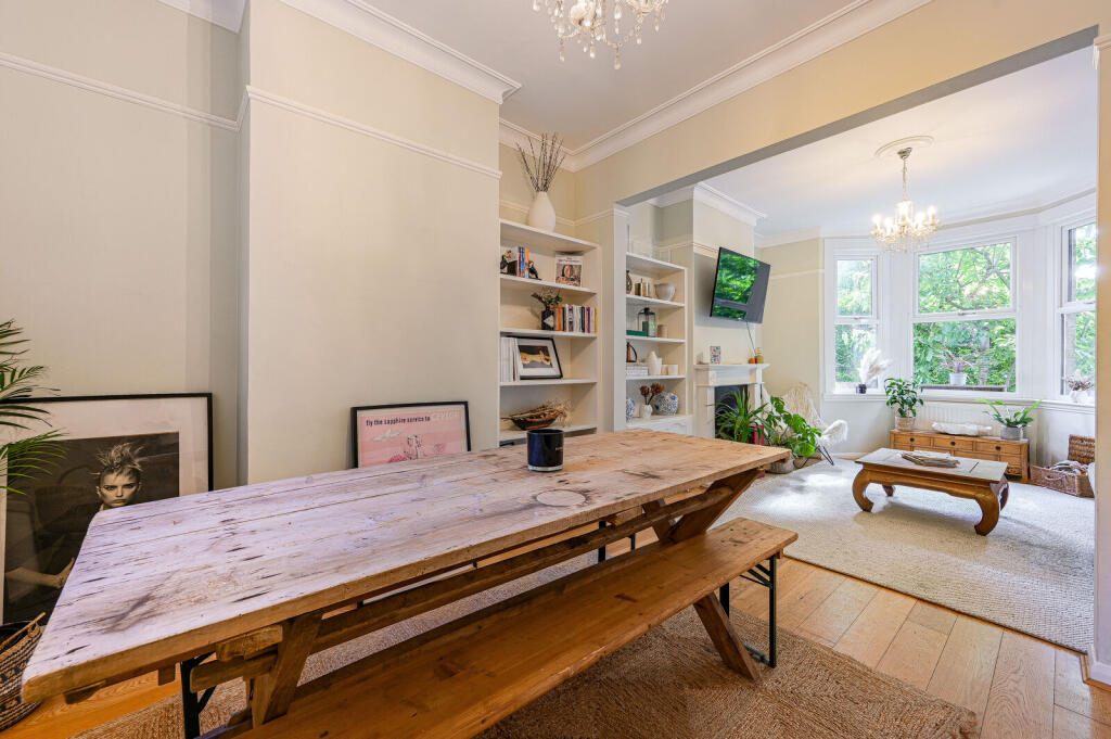 4 bed Semi Detached for rent in London. From Foxtons - Blackheath 4 bed Semi Detached for rent in London. From Foxtons - Blackheath