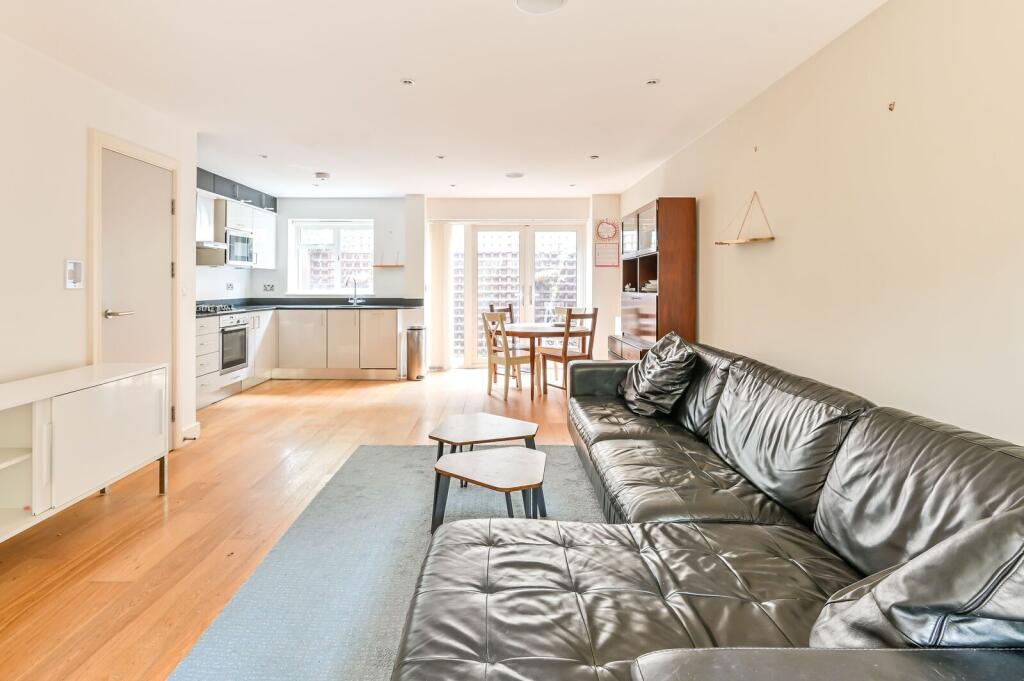 2 bed Detached for rent in London. From Foxtons - Brixton 2 bed Detached for rent in London. From Foxtons - Brixton