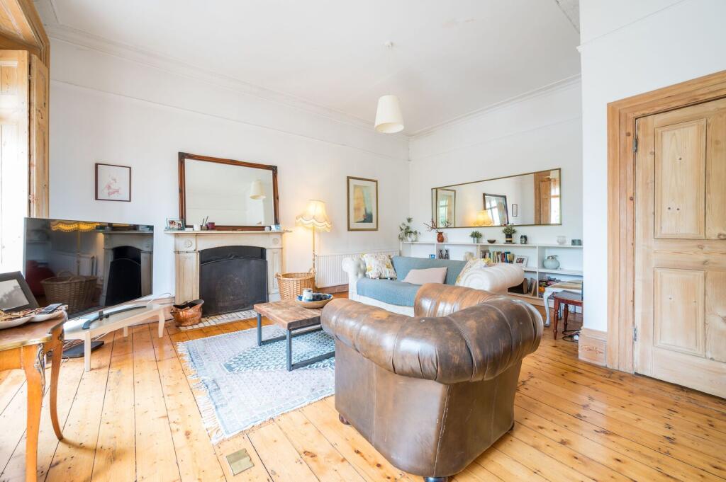 3 bed 1st Floor Flat for rent in London. From Foxtons - Brixton 3 bed 1st Floor Flat for rent in London. From Foxtons - Brixton