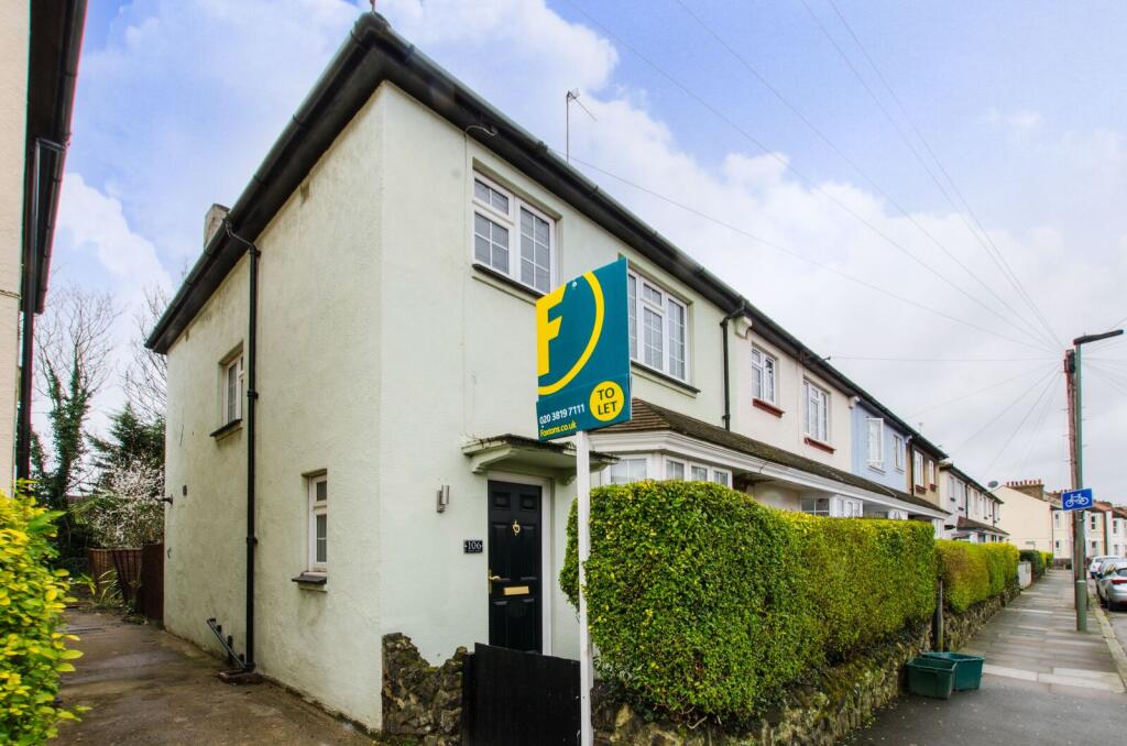 3 bed Detached for rent in Keston Mark. From Foxtons - Bromley 3 bed Detached for rent in Keston Mark. From Foxtons - Bromley