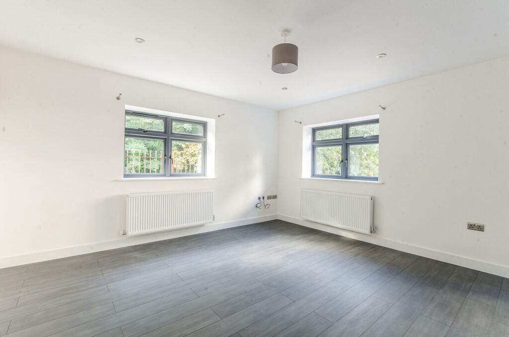 1 bed 1st Floor Flat for rent in Orpington. From Foxtons - Bromley