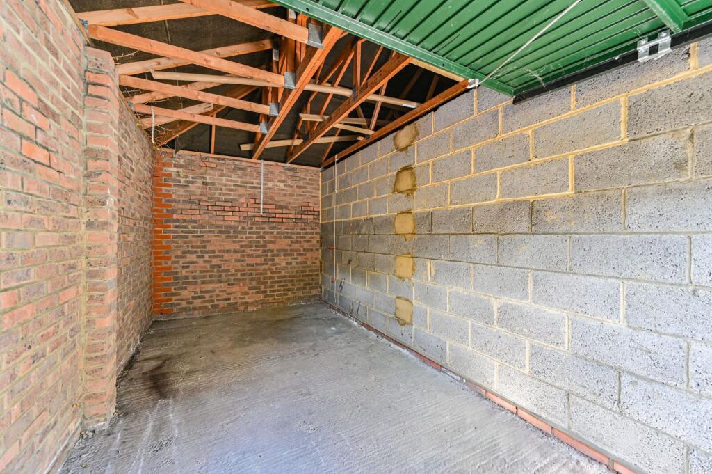 4 bed Garages for rent in Beckenham. From Foxtons - Bromley 4 bed Garages for rent in Beckenham. From Foxtons - Bromley