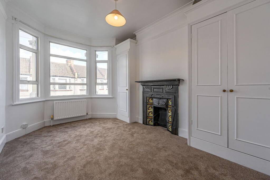 3 bed Annexe for rent in Beckenham. From Foxtons - Bromley