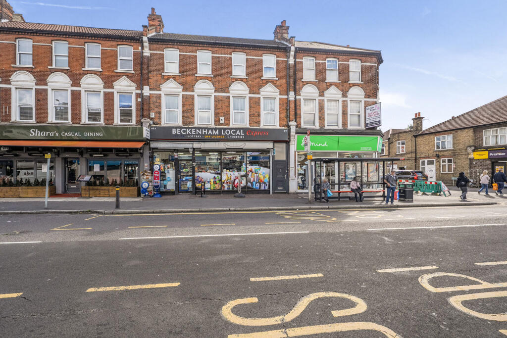 4 bed 1st Floor Flat for rent in Beckenham. From Foxtons - Bromley