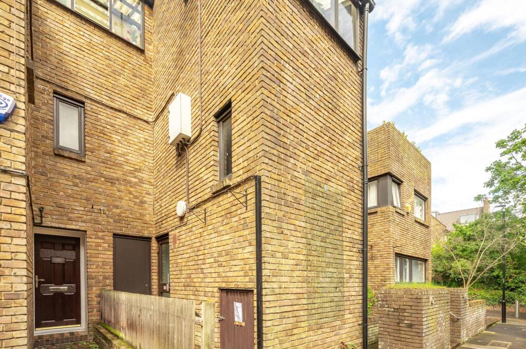 1 bed 1st Floor Flat for rent in London. From Foxtons - Camden