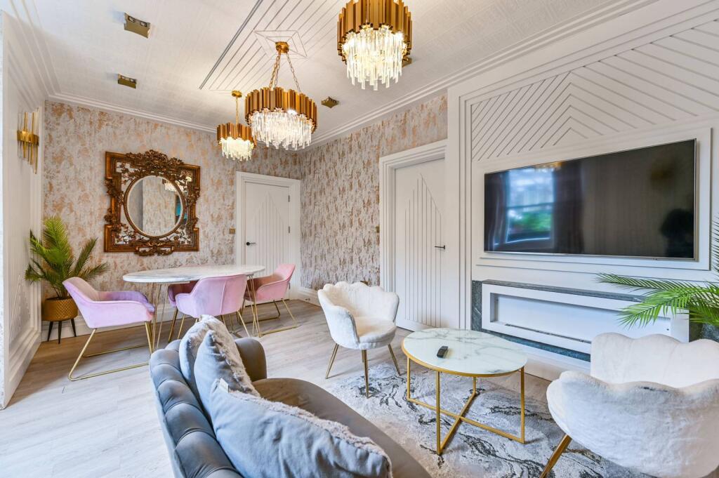 2 bed 1st Floor Flat for rent in London. From Foxtons - Camden