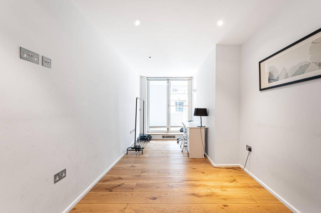 1 bed 1st Floor Flat for rent in London. From Foxtons - Camden