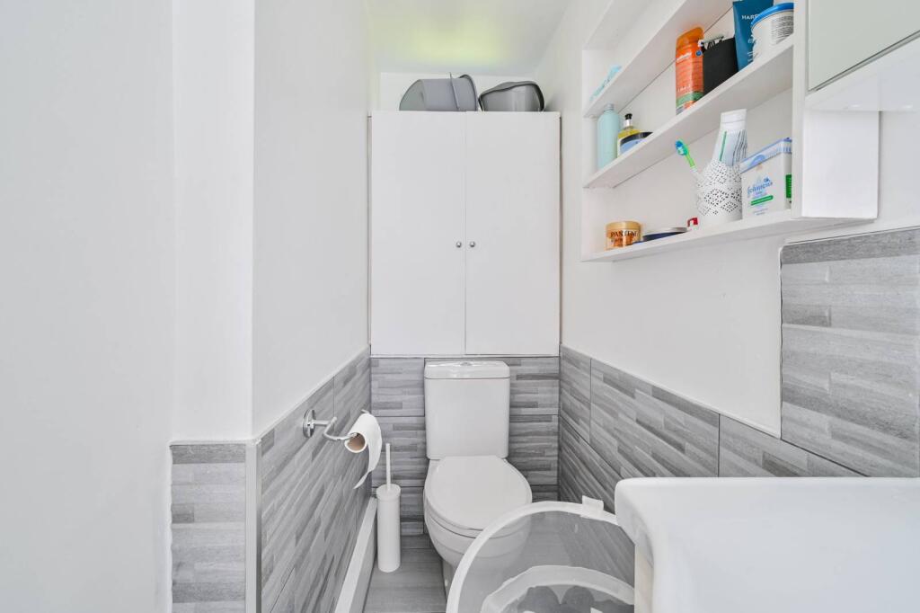 1 bed 1st Floor Flat for rent in London. From Foxtons - Camden