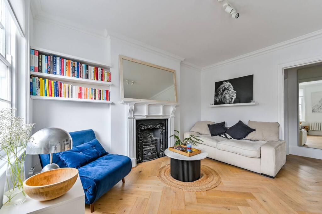 1 bed 1st Floor Flat for rent in London. From Foxtons - Camden