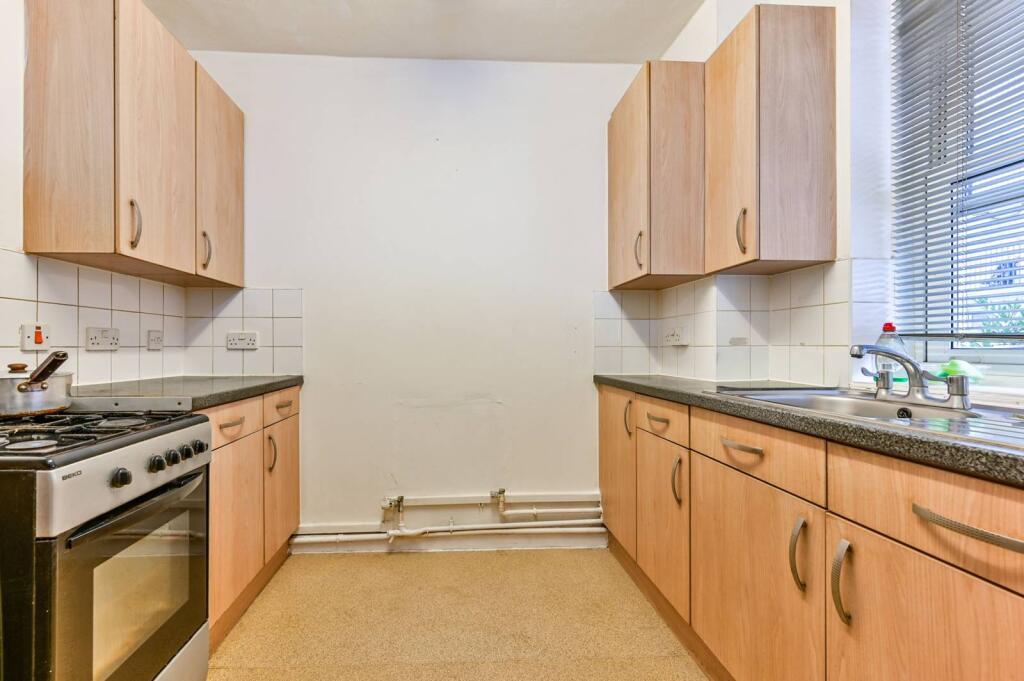 1 bed 1st Floor Flat for rent in London. From Foxtons - Camden 1 bed 1st Floor Flat for rent in London. From Foxtons - Camden