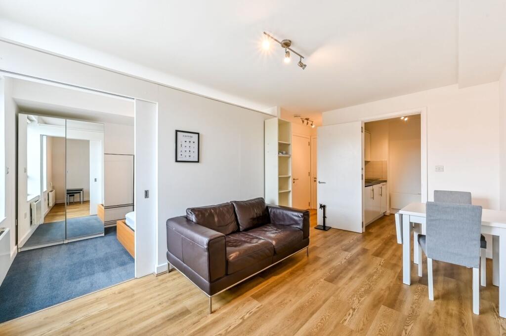 1 bed 1st Floor Flat for rent in London. From Foxtons - Camden