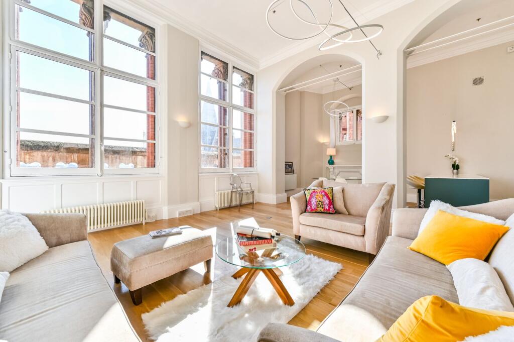 1 bed 1st Floor Flat for rent in Camden Town. From Foxtons - Camden
