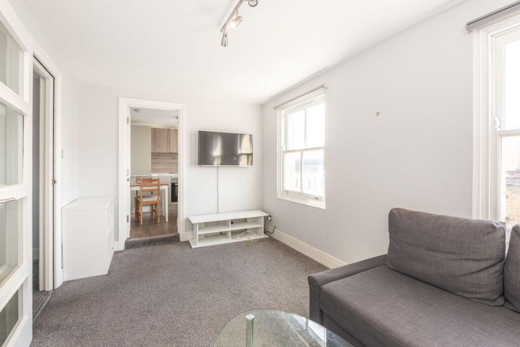 2 bed 1st Floor Flat for rent in London. From Foxtons - Camden
