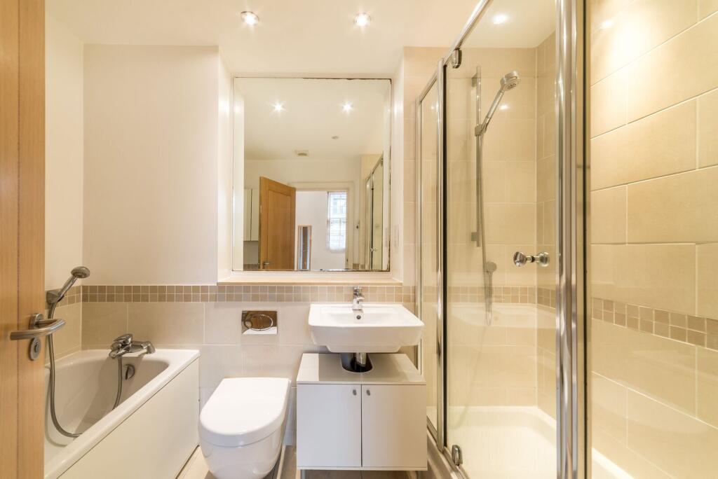 1 bed 1st Floor Flat for rent in London. From Foxtons - Camden
