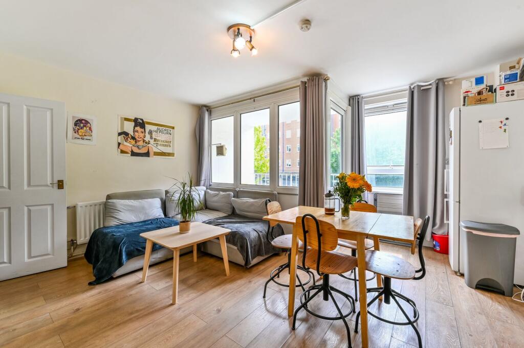4 bed Annexe for rent in London. From Foxtons - Camden