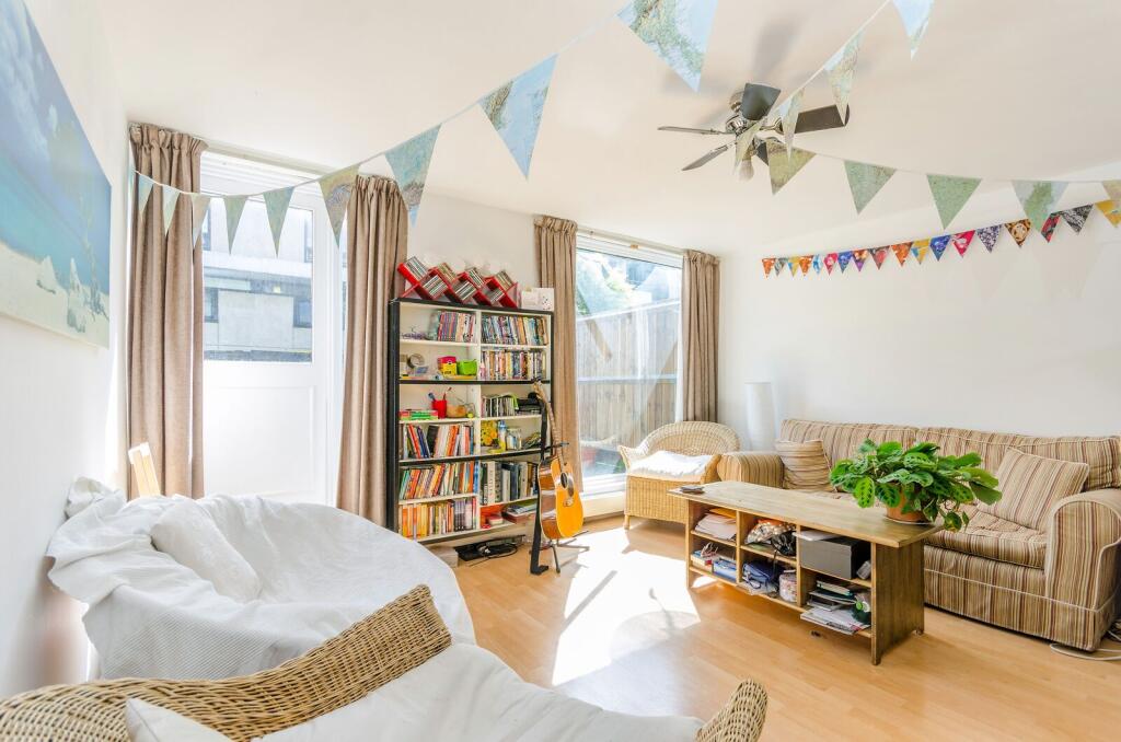 2 bed Detached for rent in London. From Foxtons - Camden