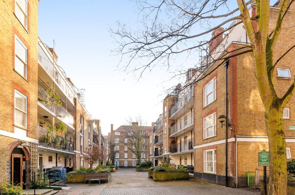 1 bed 1st Floor Flat for rent in Camden Town. From Foxtons - Camden