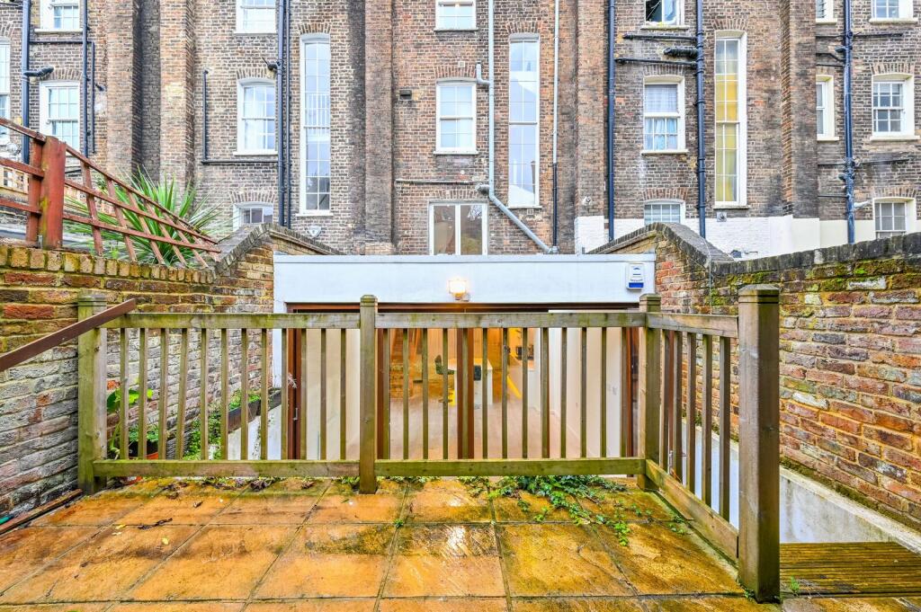 4 bed Detached for rent in London. From Foxtons - Camden