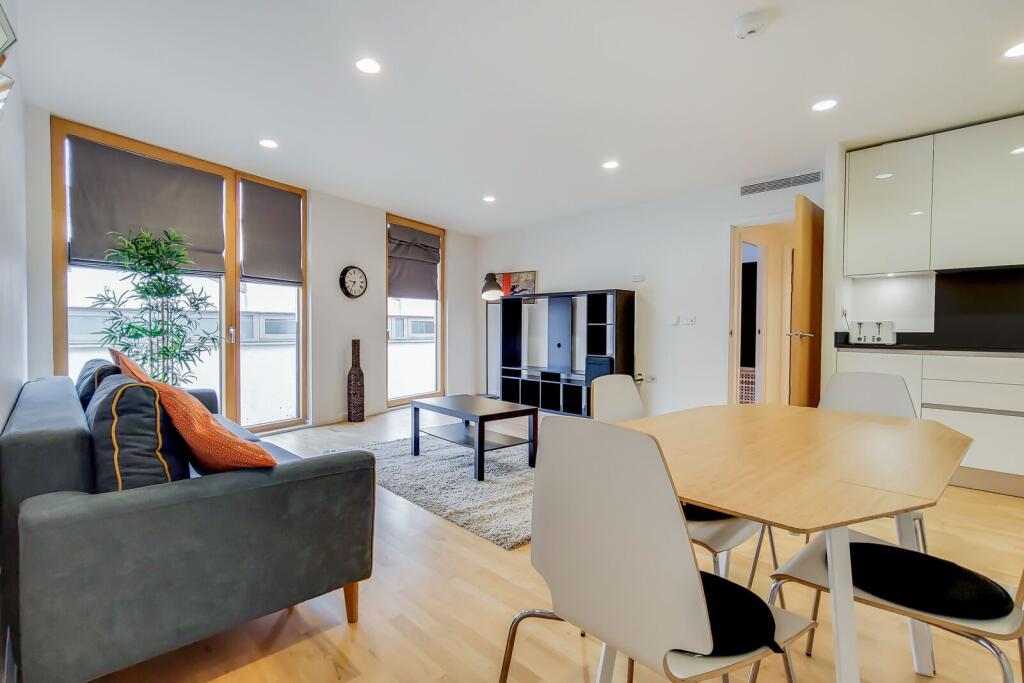 1 bed 1st Floor Flat for rent in London. From Foxtons - Camden
