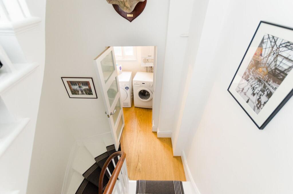 1 bed 1st Floor Flat for rent in Camden Town. From Foxtons - Camden