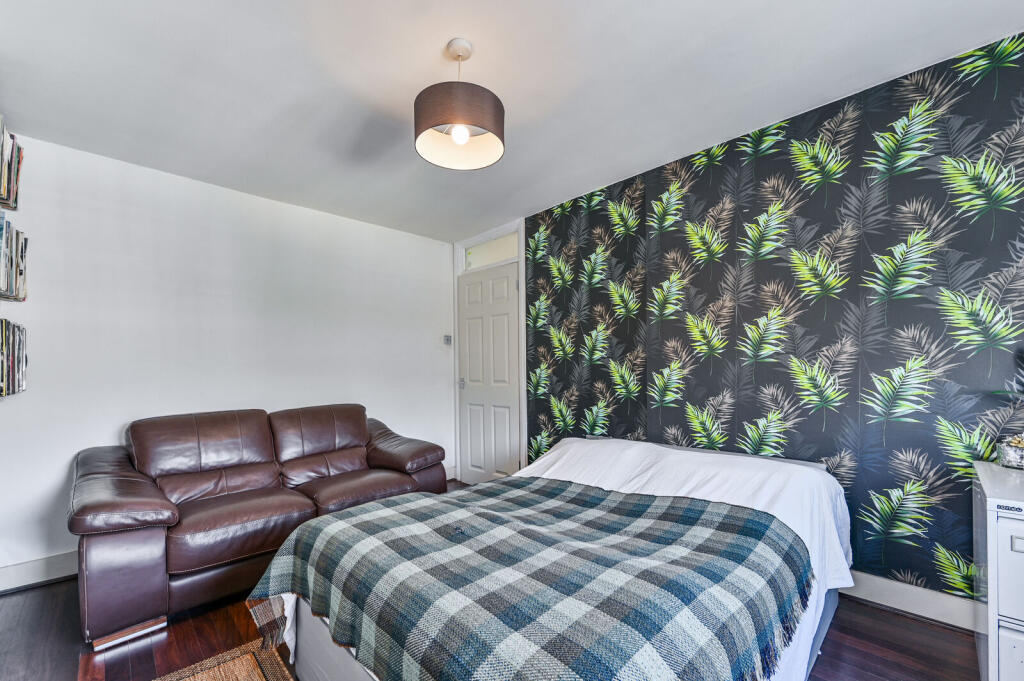 2 bed 1st Floor Flat for rent in London. From Foxtons - Camden