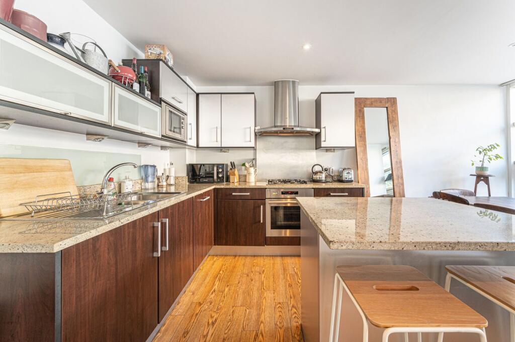 1 bed 1st Floor Flat for rent in London. From Foxtons - Camden