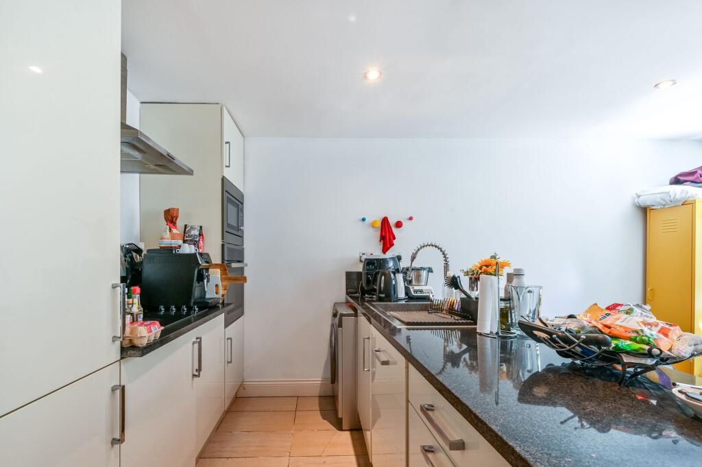 1 bed 1st Floor Flat for rent in London. From Foxtons - Camden