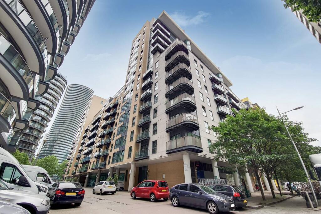 1 bed 1st Floor Flat for rent in London. From Foxtons - Canary Wharf