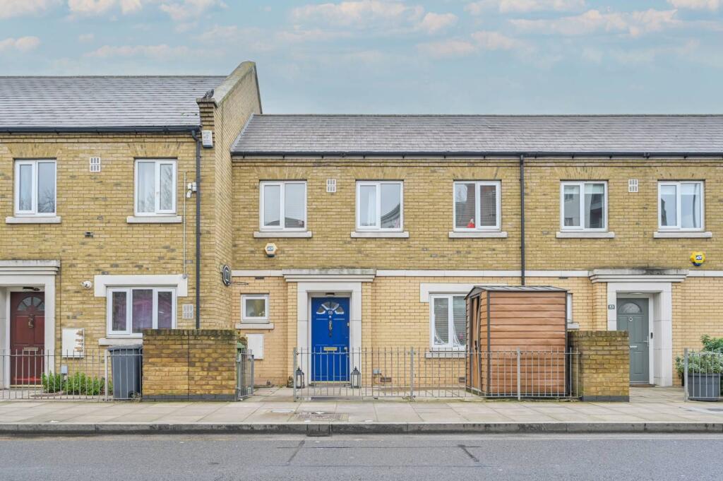 4 bed Detached for rent in London. From Foxtons - Canary Wharf 4 bed Detached for rent in London. From Foxtons - Canary Wharf